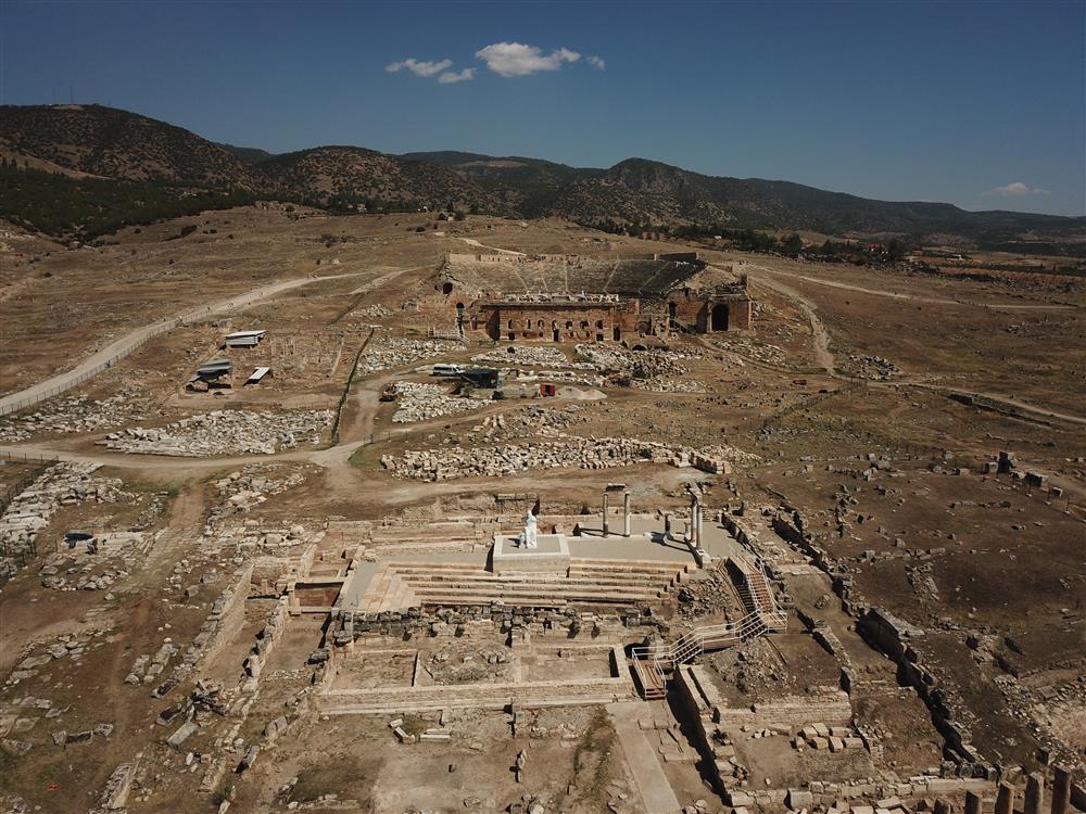 Hierapolis  (1).JPG